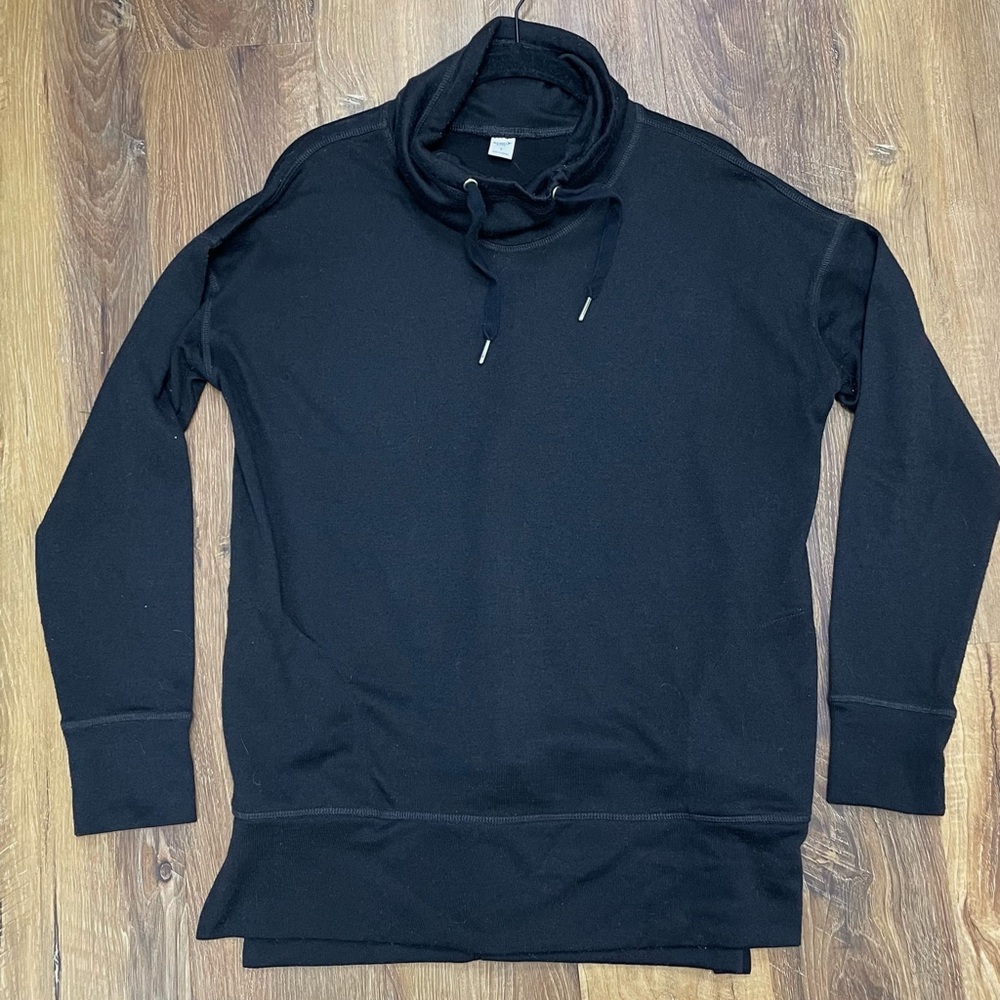 Old Navy Active black funnel neck pullover sweatshirt